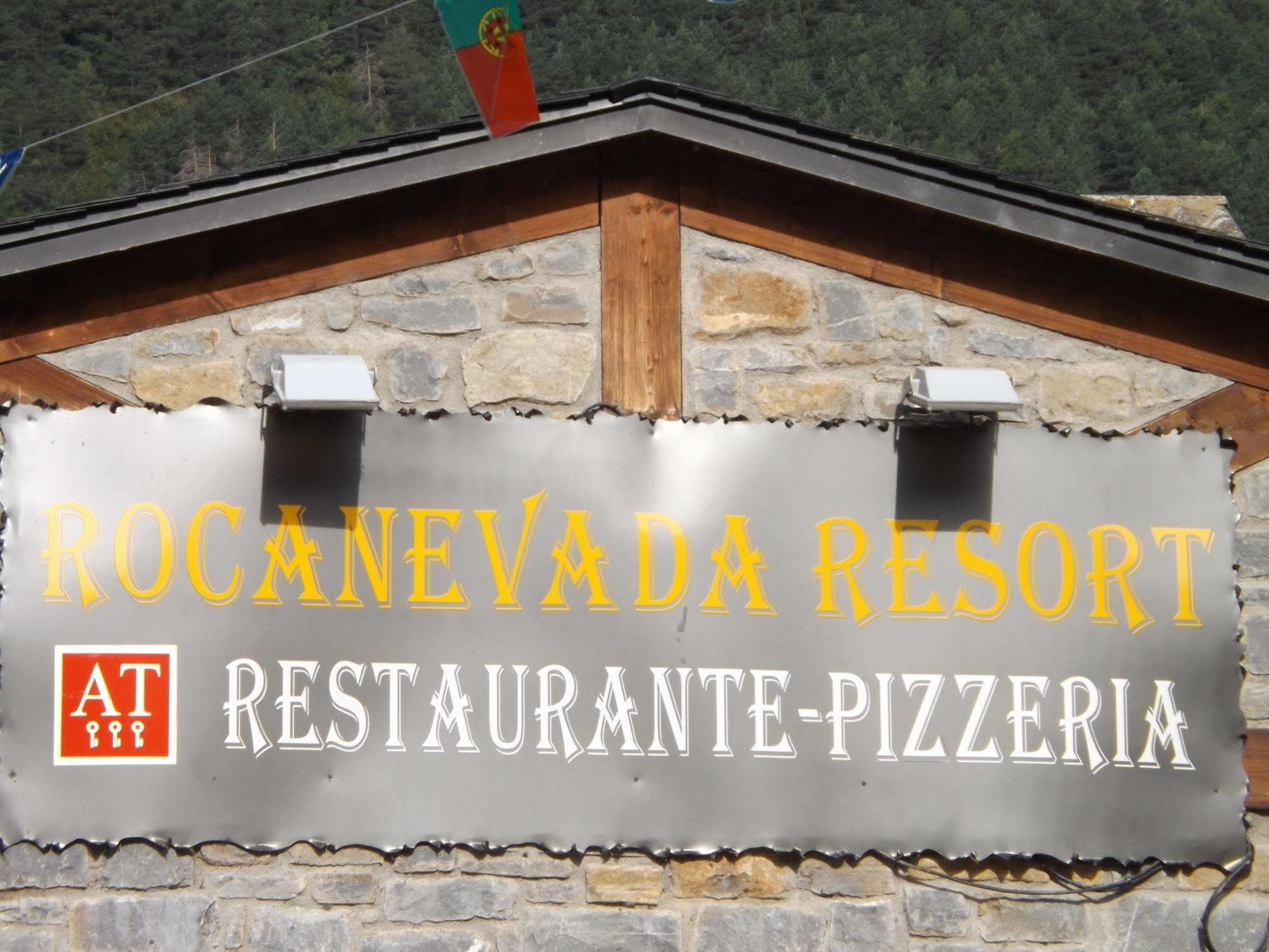 Roca Nevada Suites Villanua Exterior photo